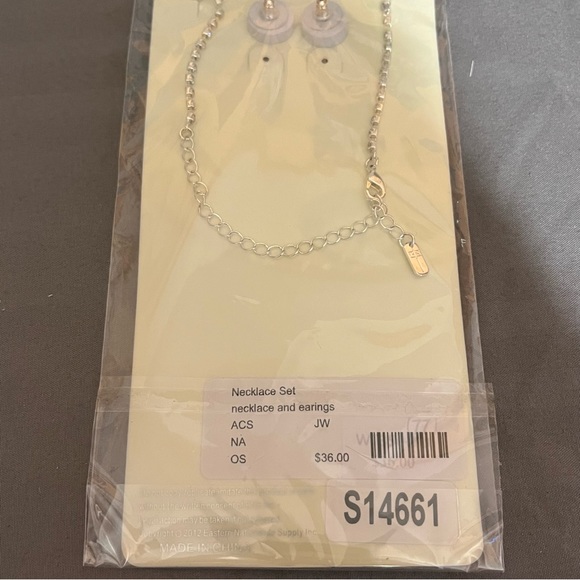 Prom/Special Occasion Necklace and Earrings, Red - Picture 12 of 14